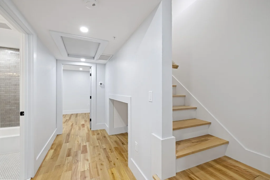 133 Spring St, East Cambridge