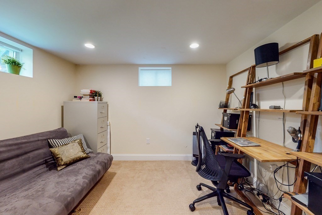 259 Willow Ave, Ball Square