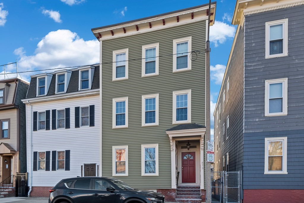 673 E 2nd St, South Boston