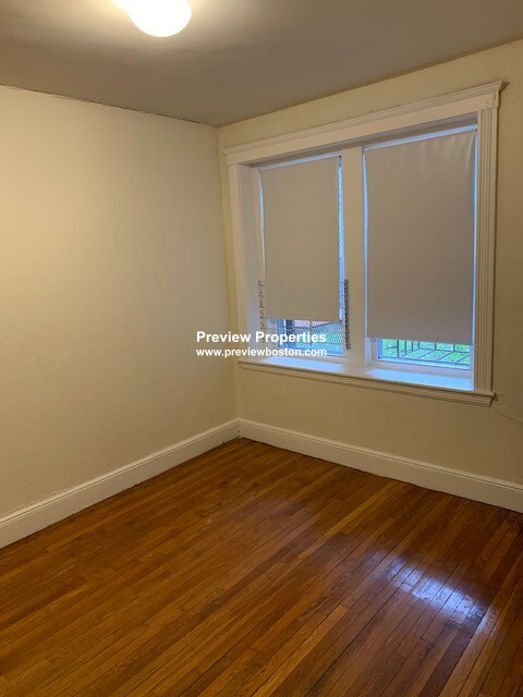 1810 Commonwealth Ave, Brighton