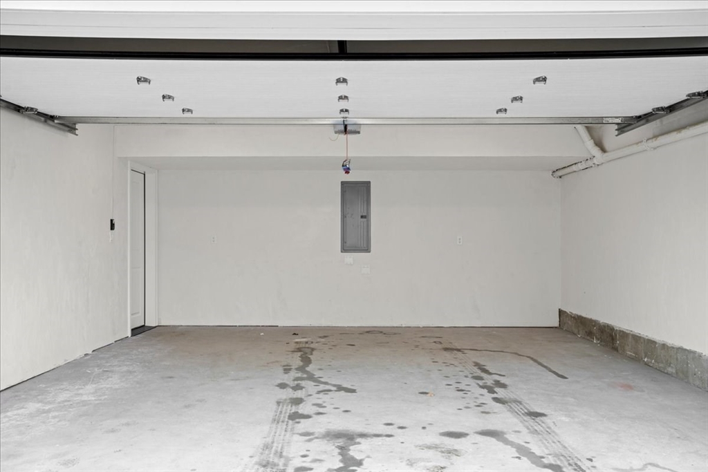 33 Third St, Worcester