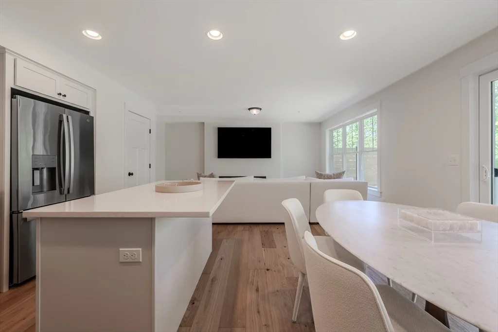 112 Genest St, Dracut