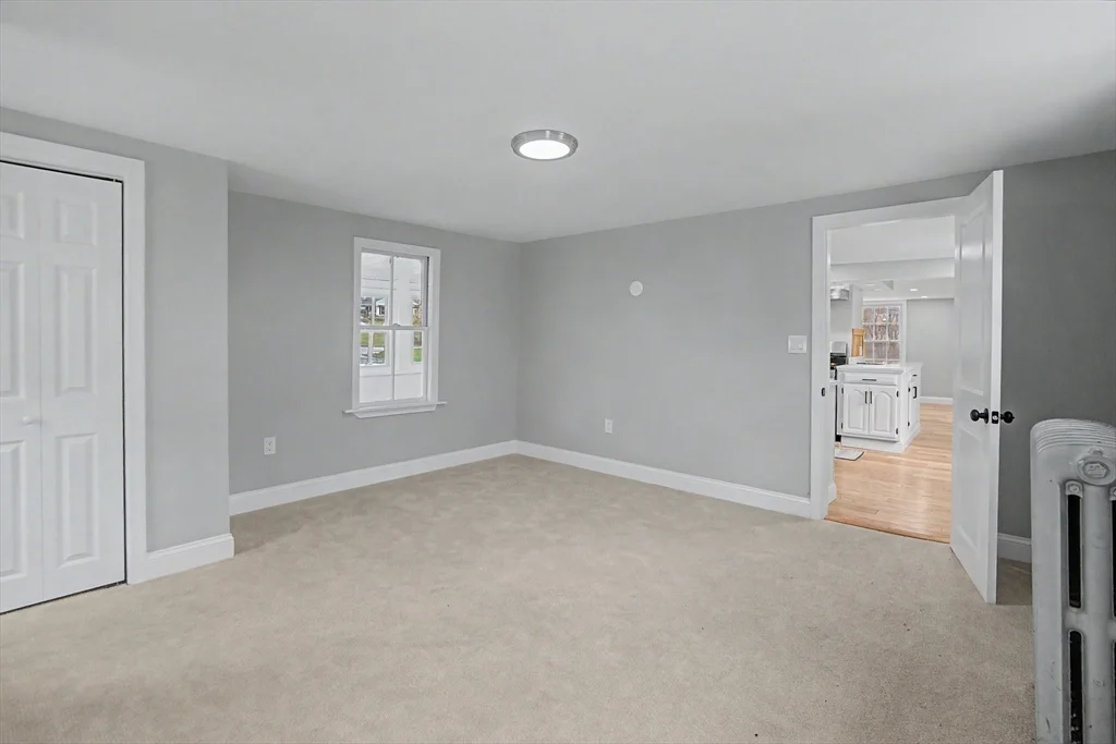 122 Chapin Rd, Hudson