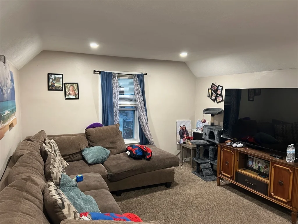 40 Central Ave, Everett