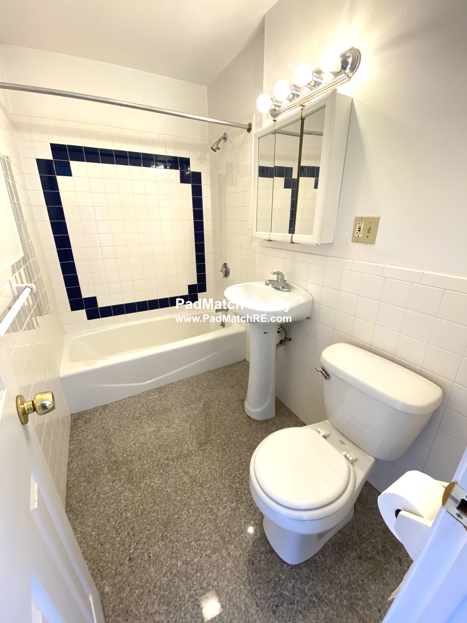 23 Cummings Rd, Brighton