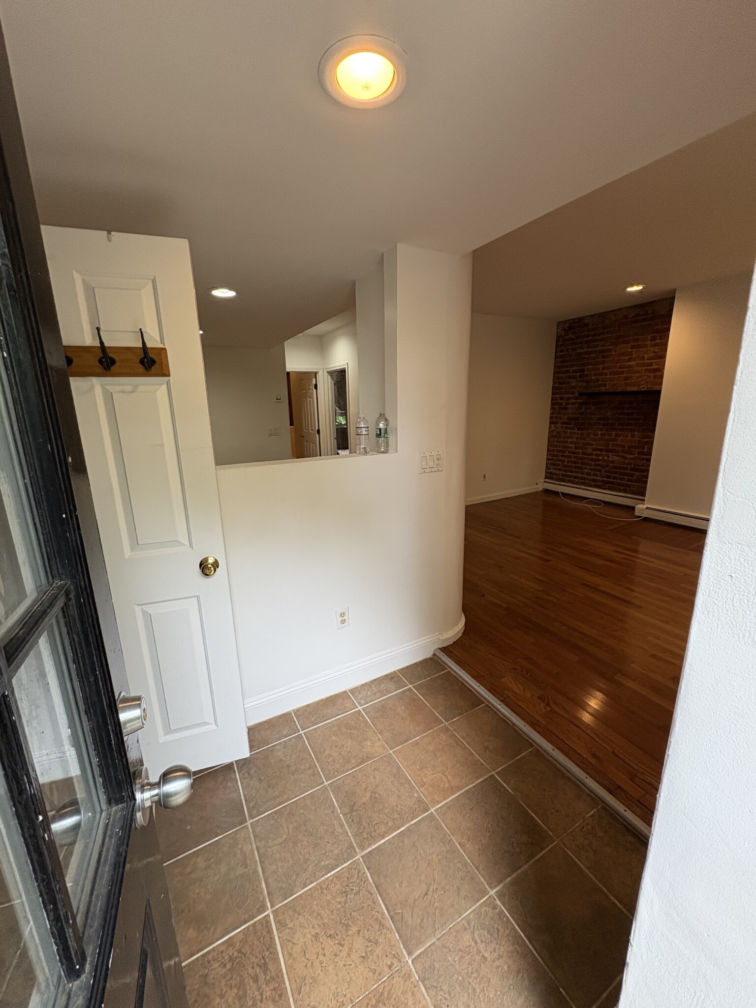 390 Riverway, Mission Hill