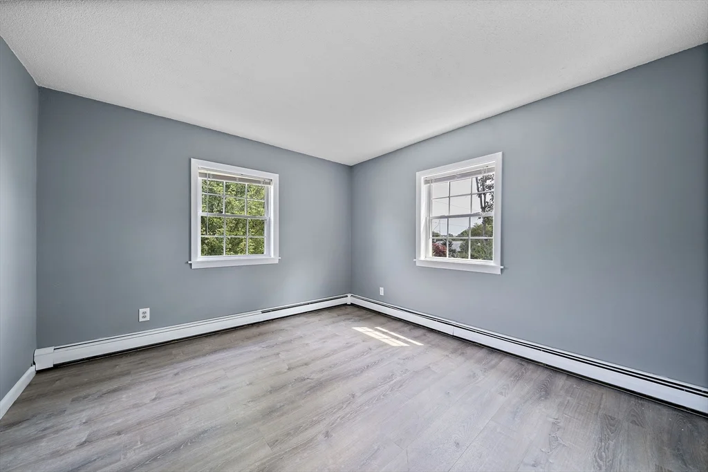 52 Beach St, Plymouth