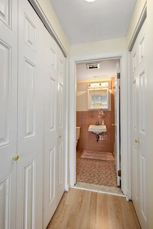8 Old Colony, Arlington