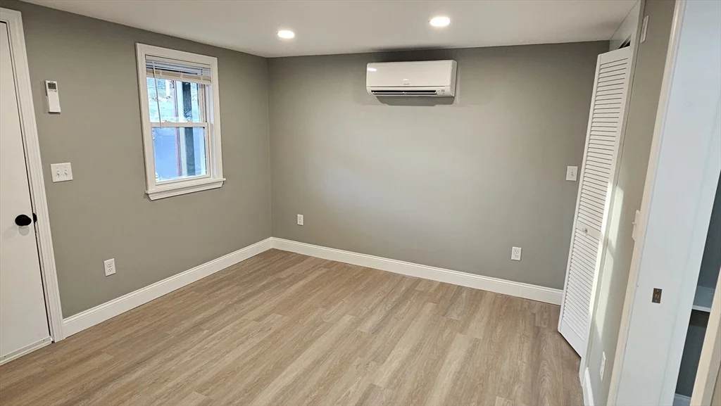 825 Scenic Hwy, Bourne