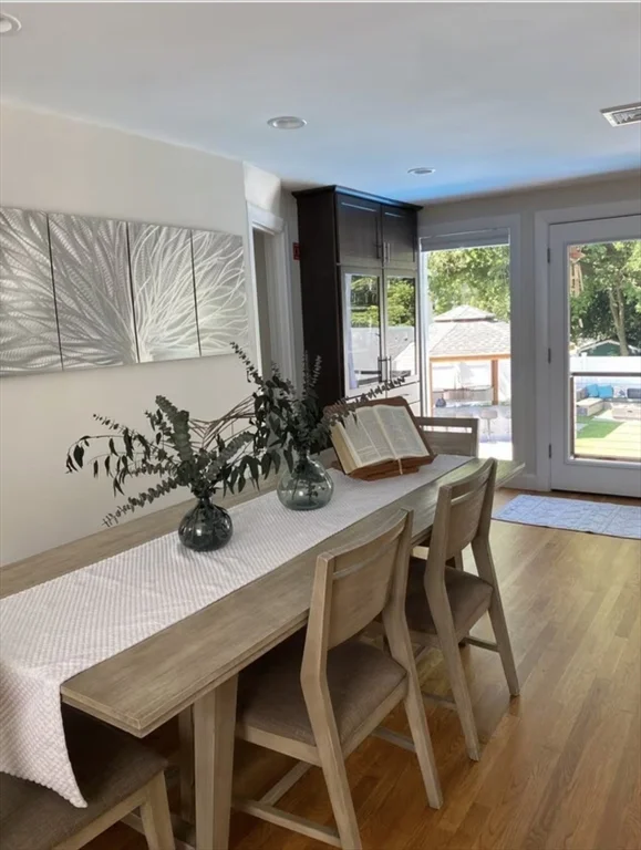 15 Campbell Rd, Arlington