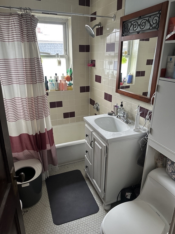 38 Day St, Davis Square