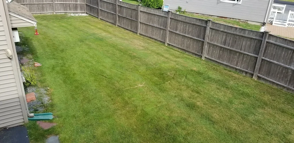 302 Pleasant St, North Andover