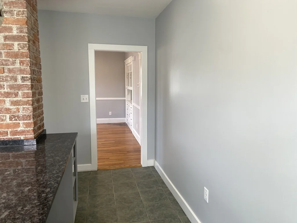 16 Taft St, Uxbridge