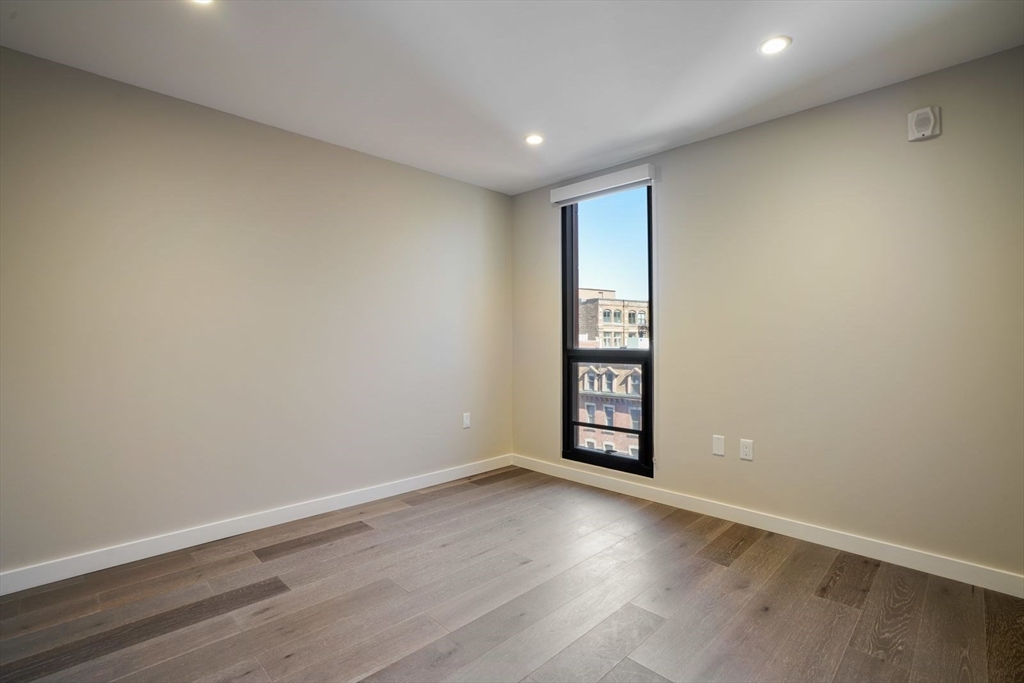 244 Hanover St, North End