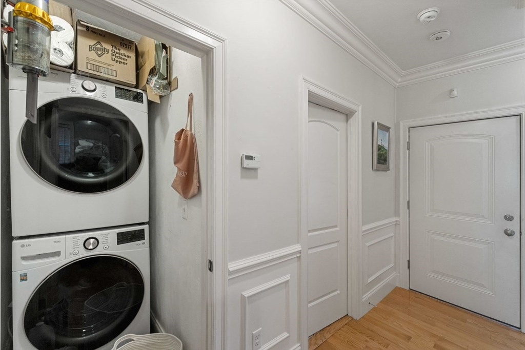 192 W 6th St, South Boston