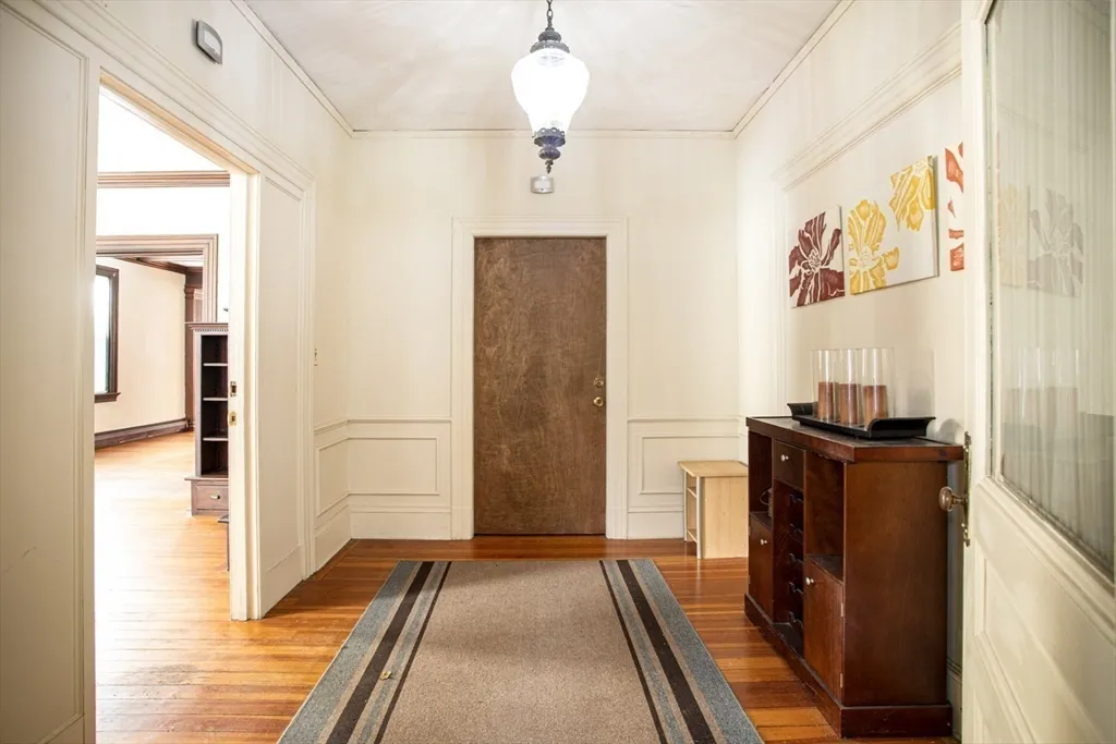 130 Underwood St, Fall River