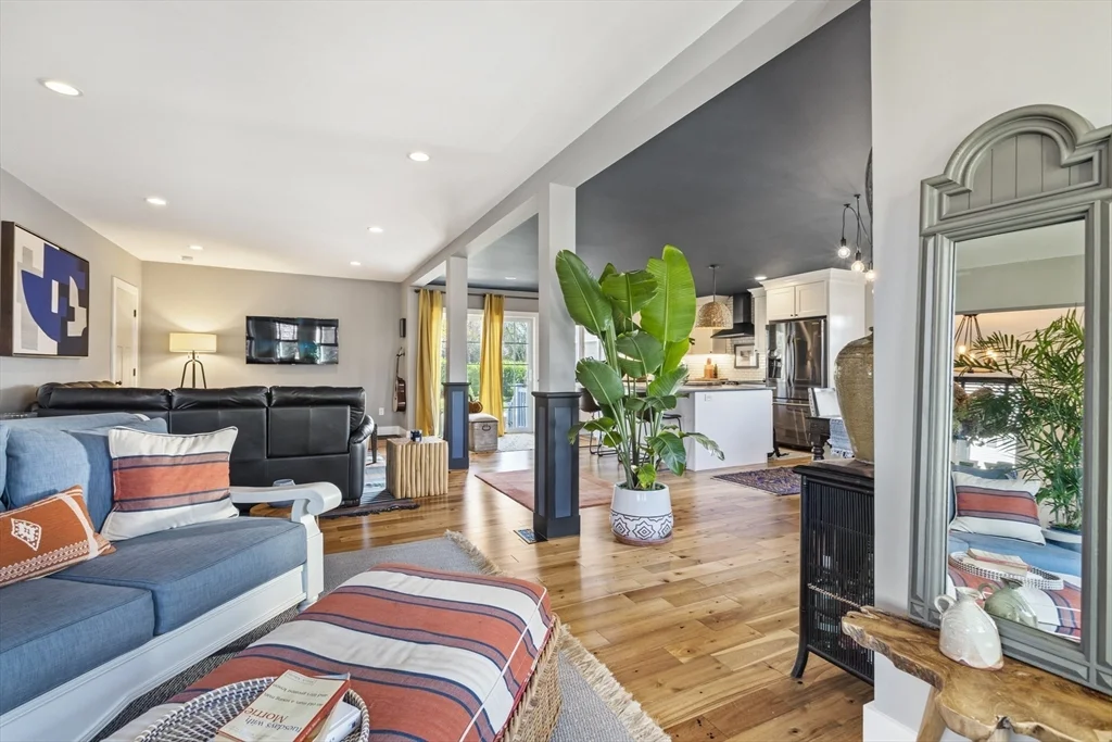 119 Sycamore St, Fairhaven