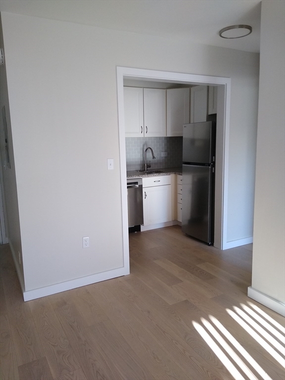 14 Concord Ave, West Cambridge