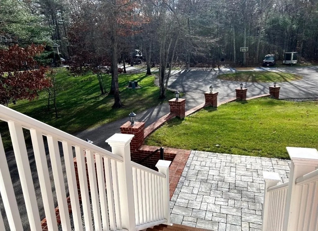 207 John Scott Blvd, Norton