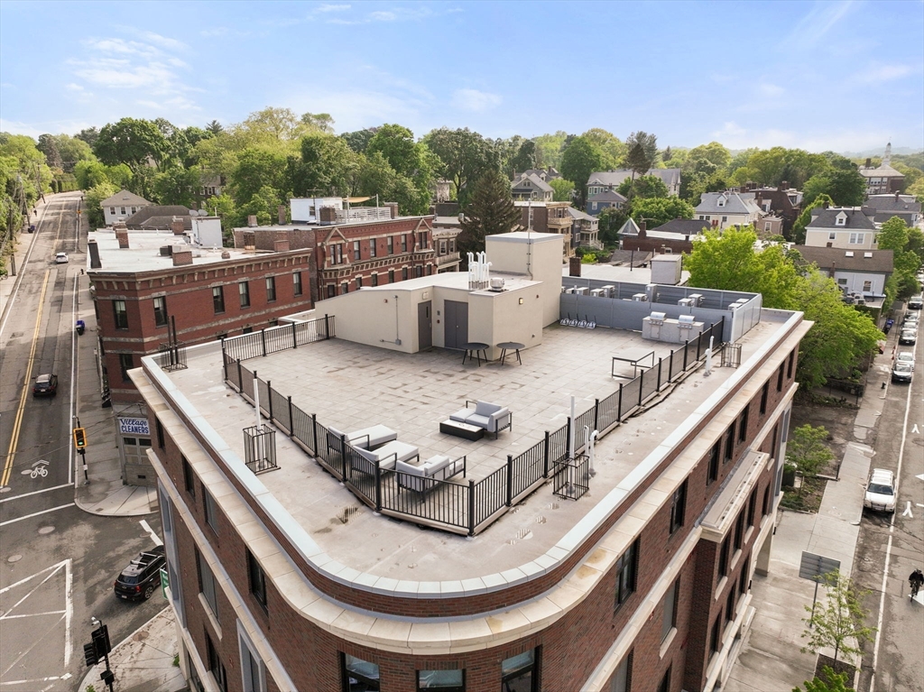 69 Walnut, Boylston Street