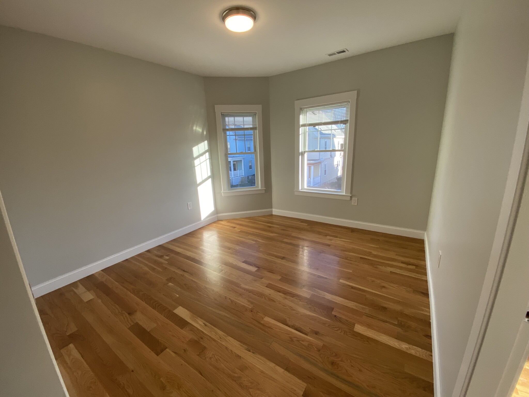 551 Park St, Dorchester