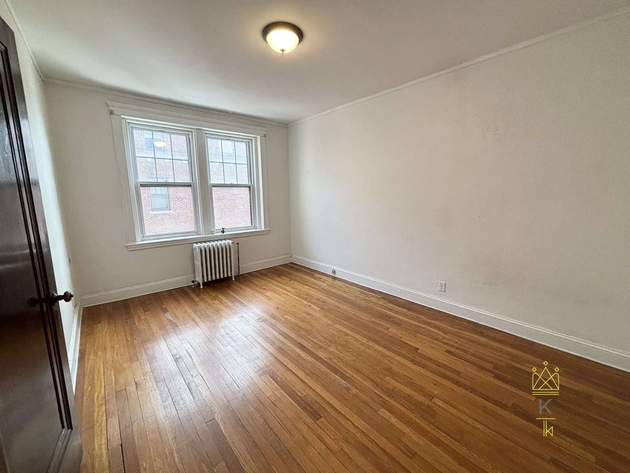 1949 Commonwealth Ave, Brighton