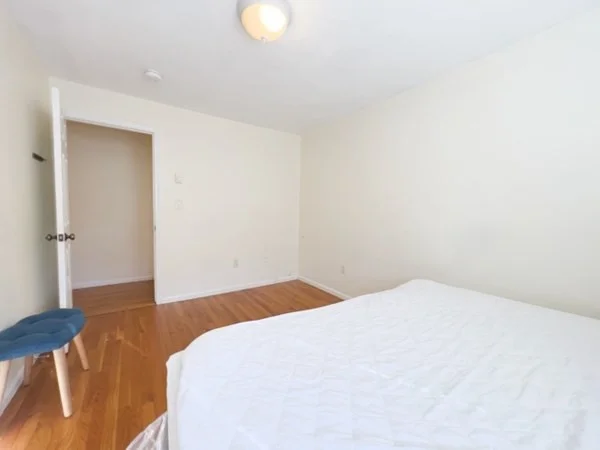 45 Lawn St, Mission Hill