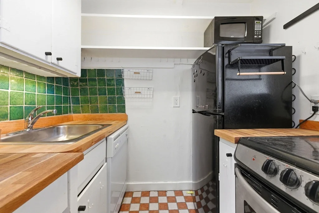 49 Brimmer St, Beacon Hill