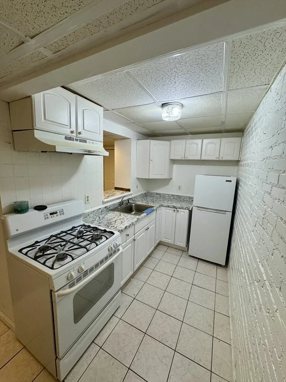 31 Dennison Ave, Framingham