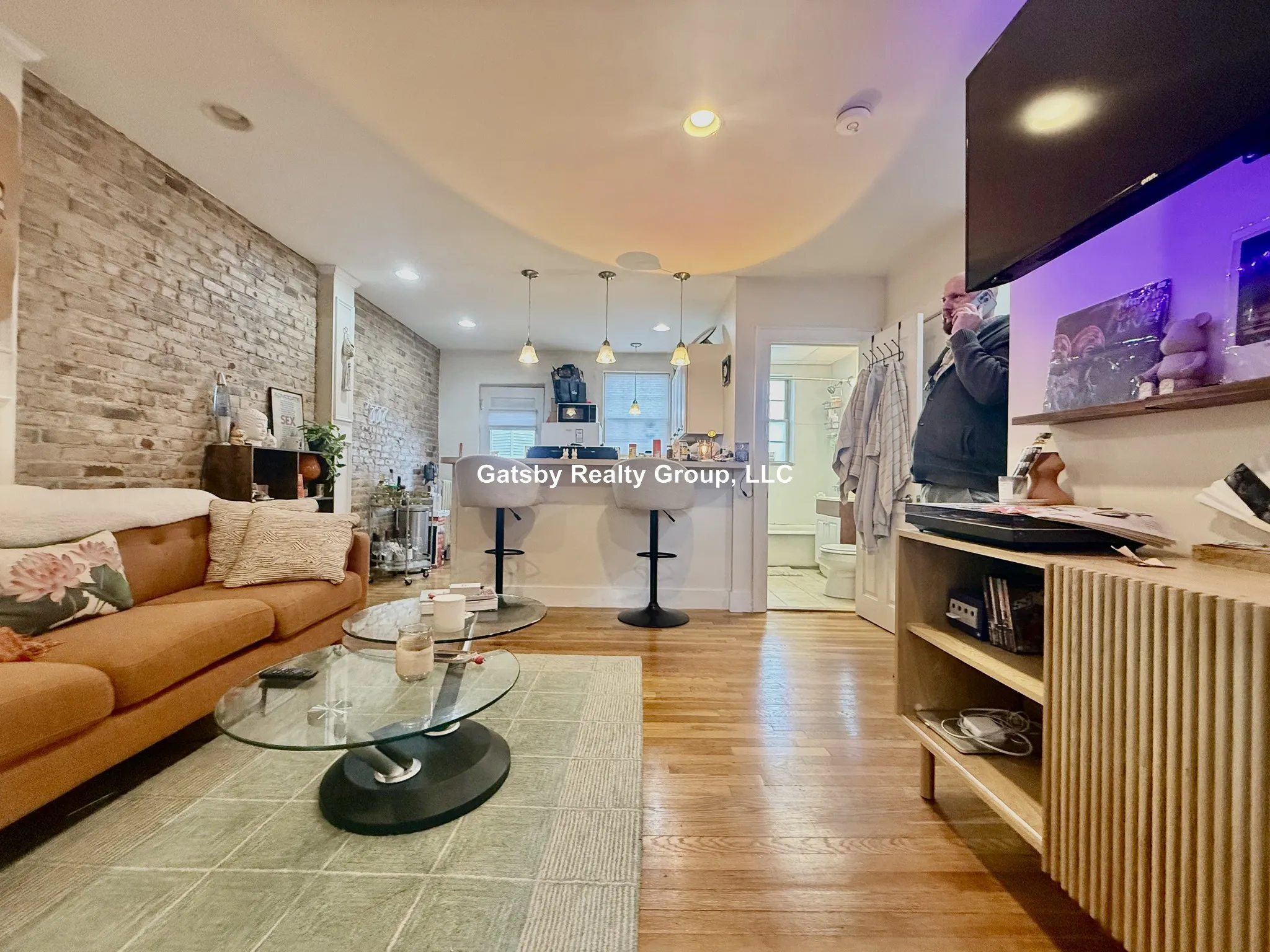 293 Spring Street Extension, Medford