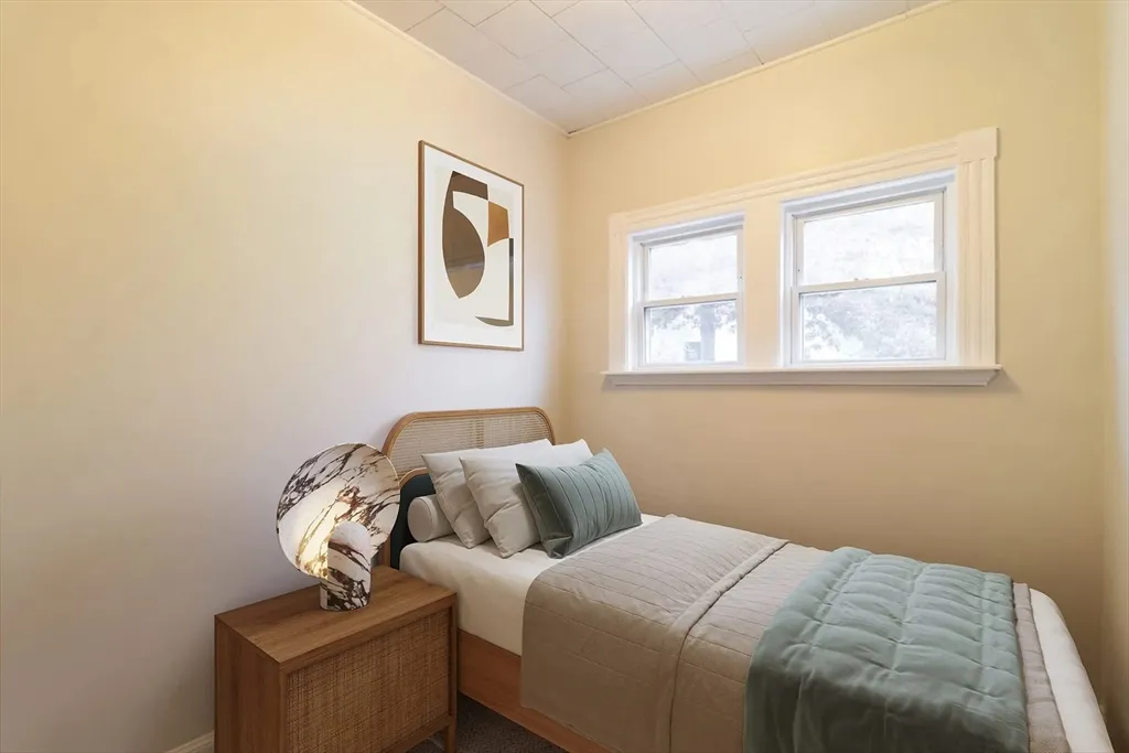 2 Sherman St, Neighborhood Nine