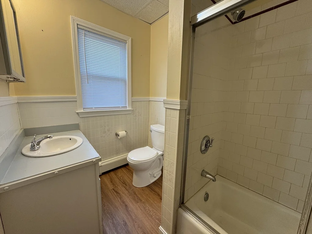 171 Hunter St, Fall River