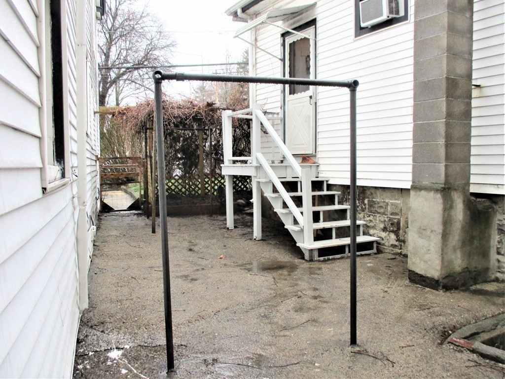 63 Arlington St, Oak Square