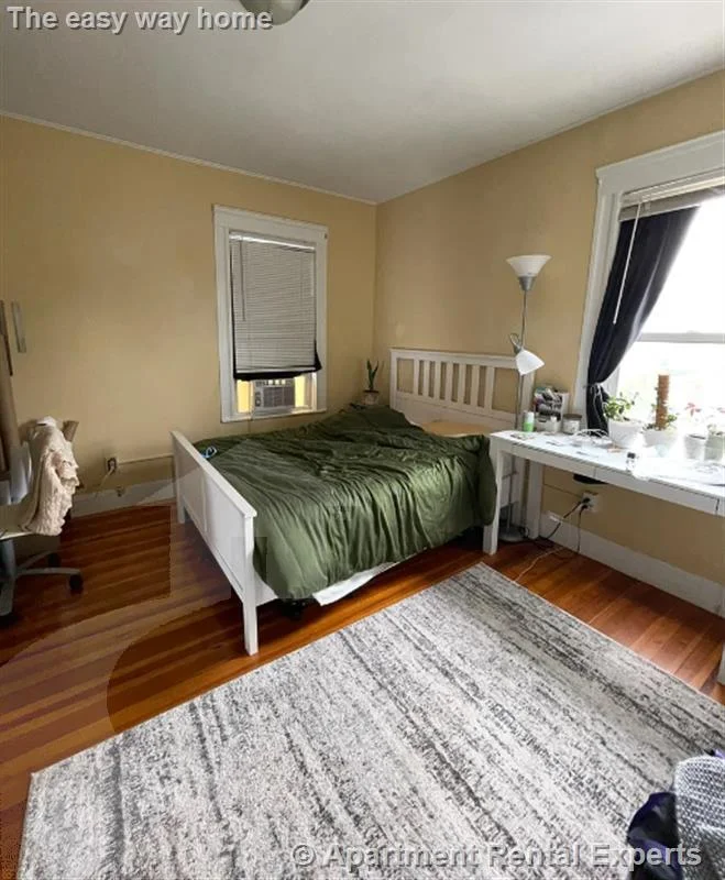 123 Winthrop St, Tufts