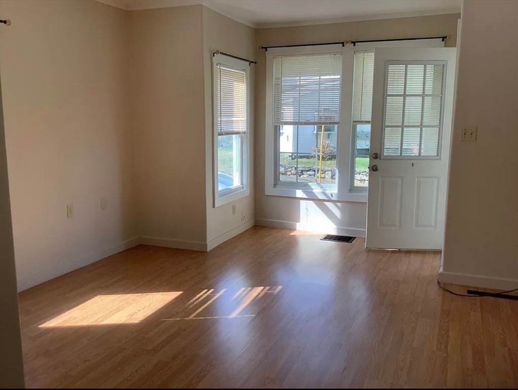 46 Pleasant St, West Brookfield