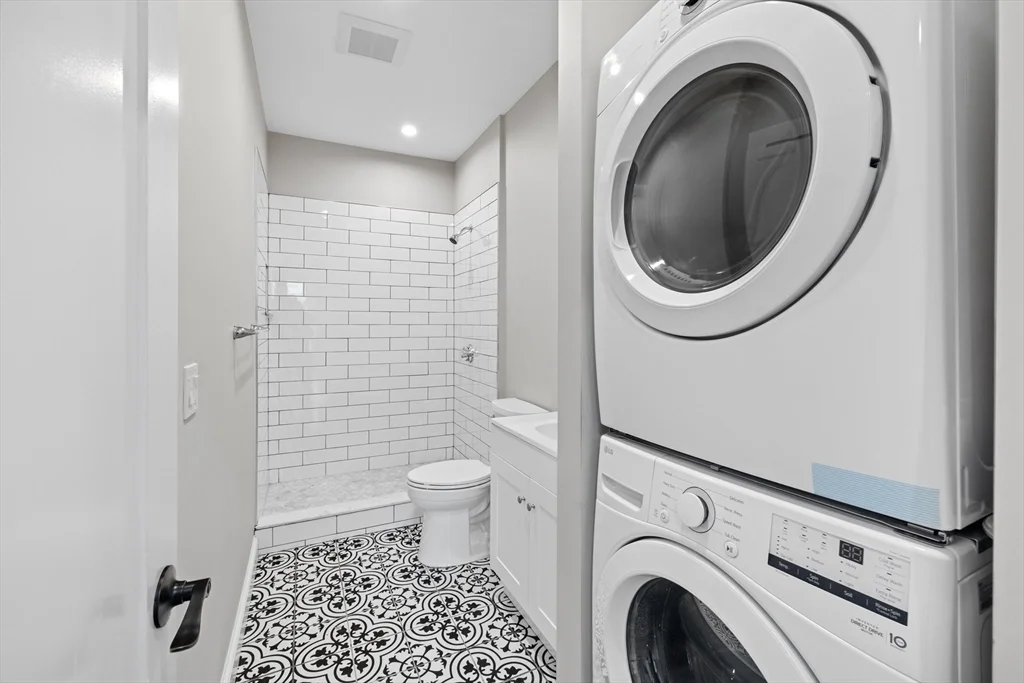 921-923 East Broadway, South Boston