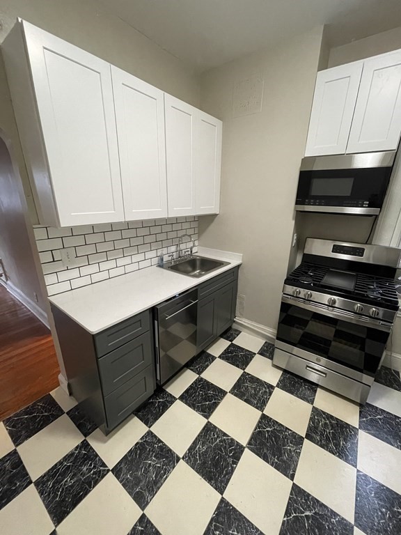 1060 Beacon St, Coolidge Corner