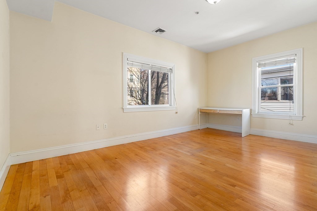 210 Summer St, Spring Hill