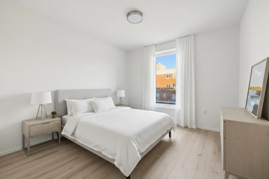 1035 Commonwealth Ave, Allston