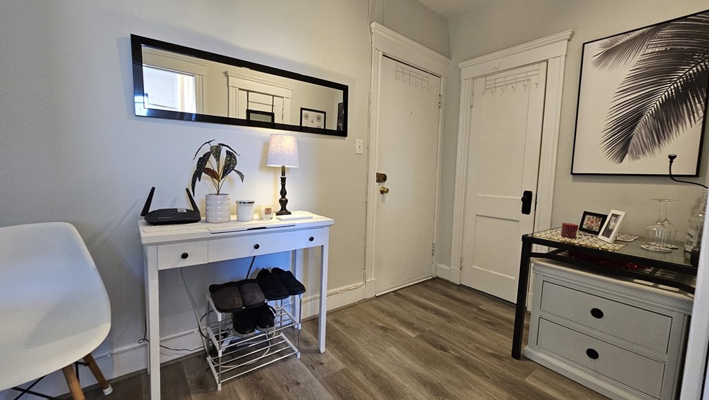 66 Queensberry, Fenway