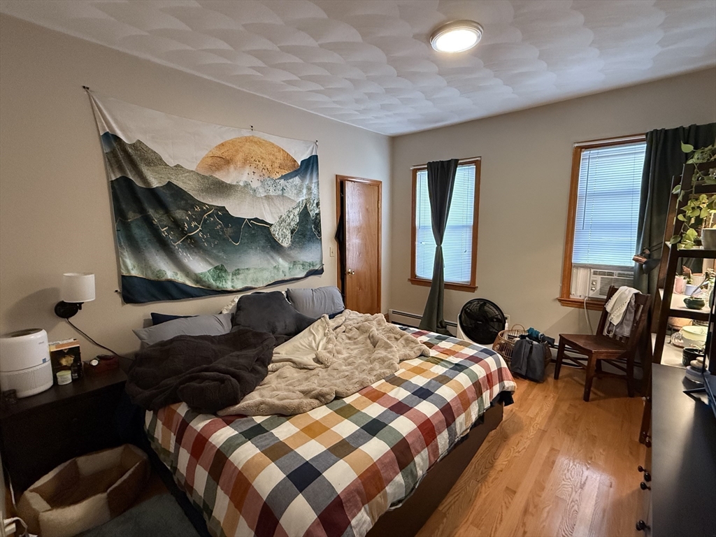 9 Rossmore St, Somerville