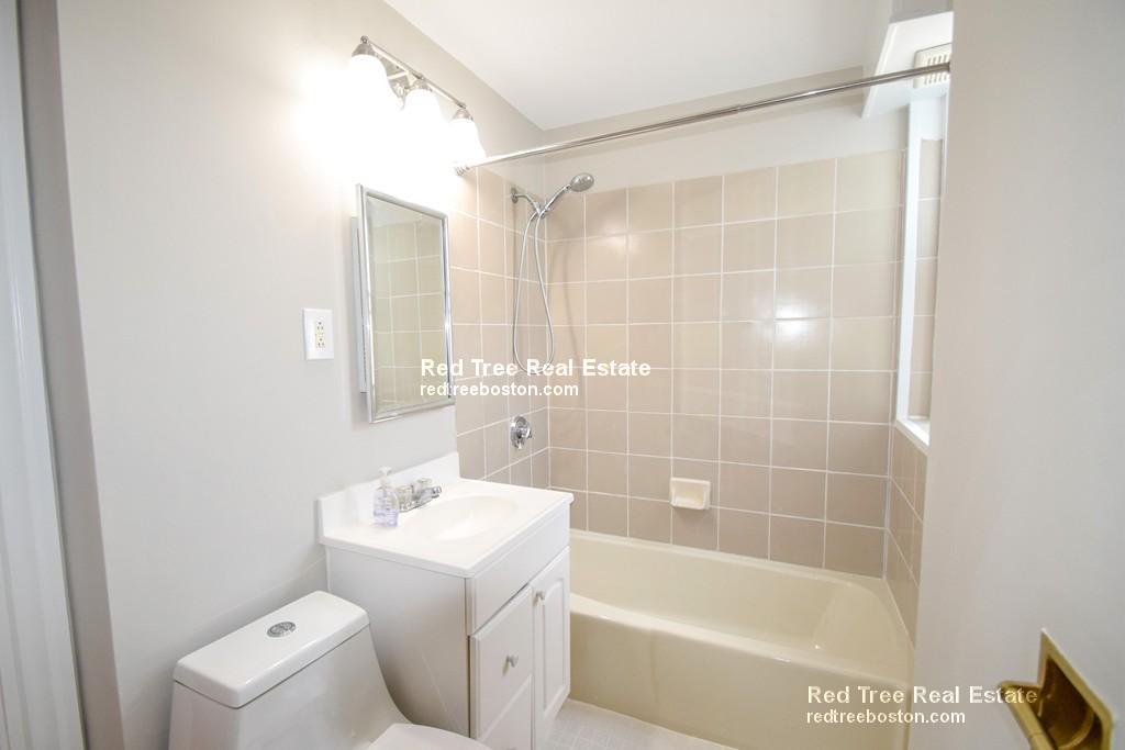 2 Sutherland Rd, Brighton