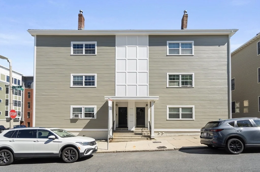 614 E 3rd, South Boston