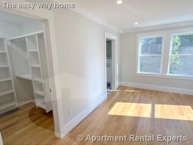 37 Governor Winthrop Rd, Ten Hills