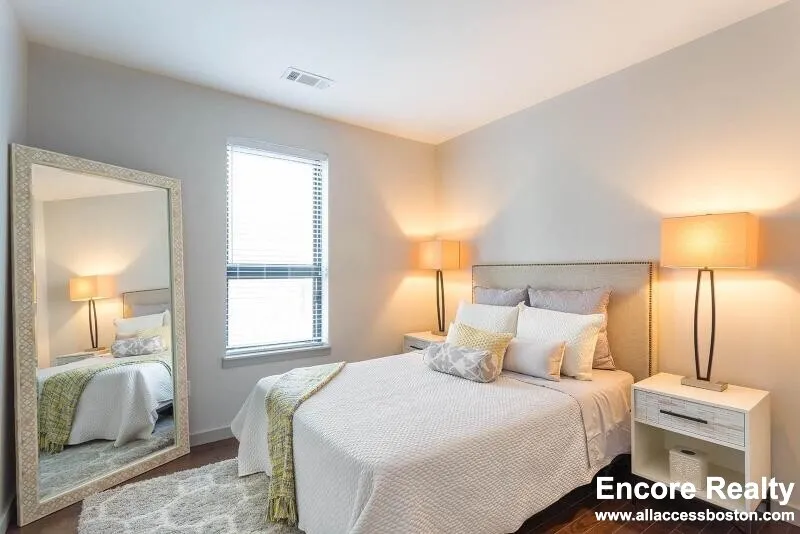 45 Marion St, Coolidge Corner