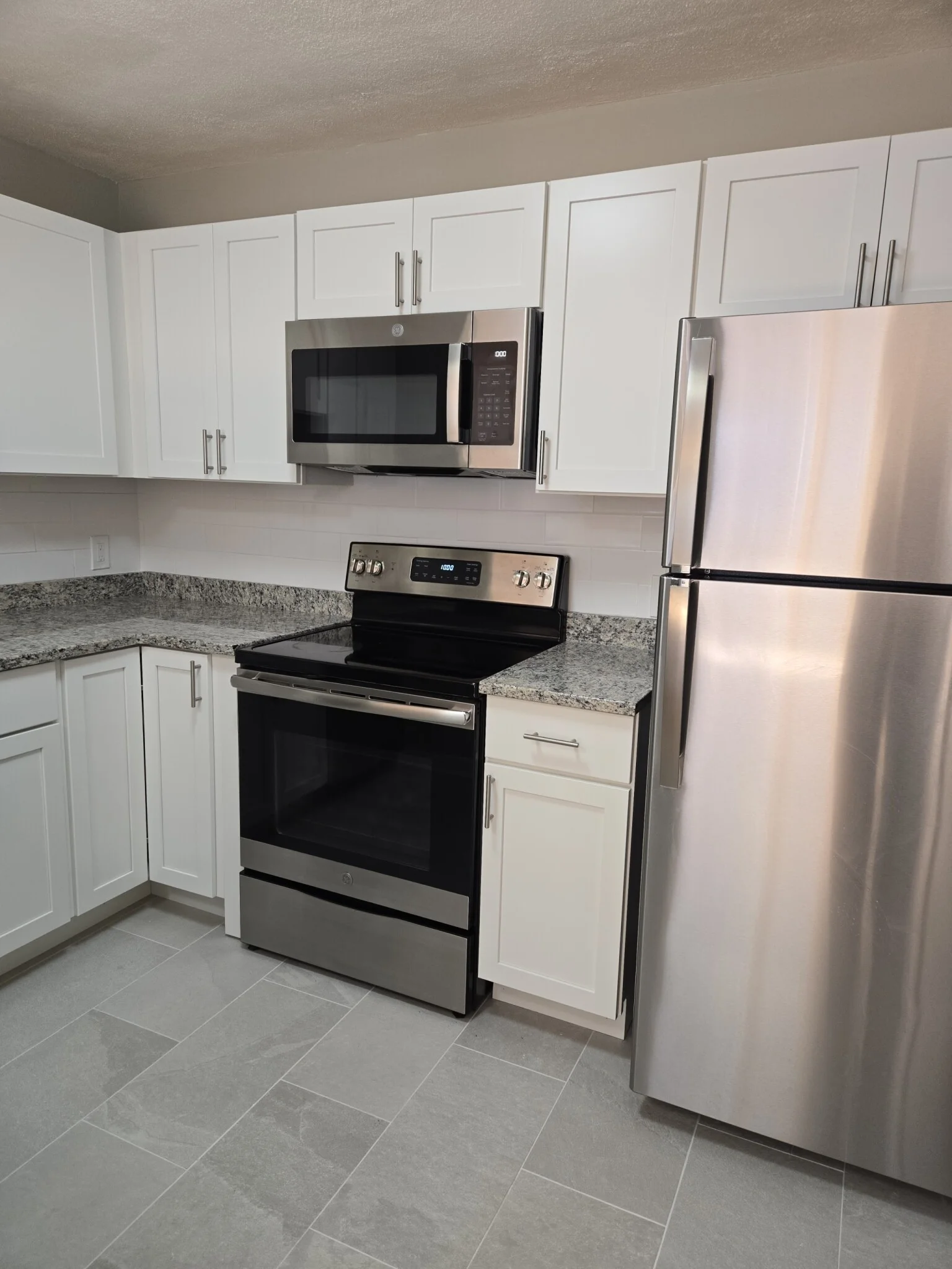 268 Grove St, Auburndale
