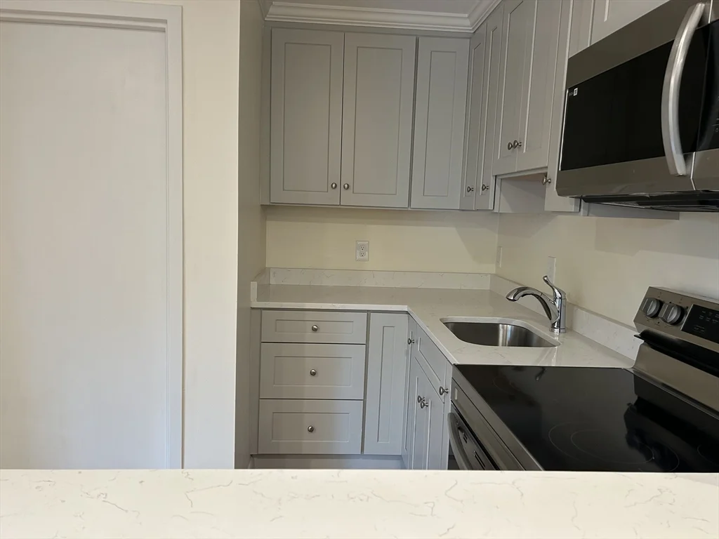 25C Minot St, Reading