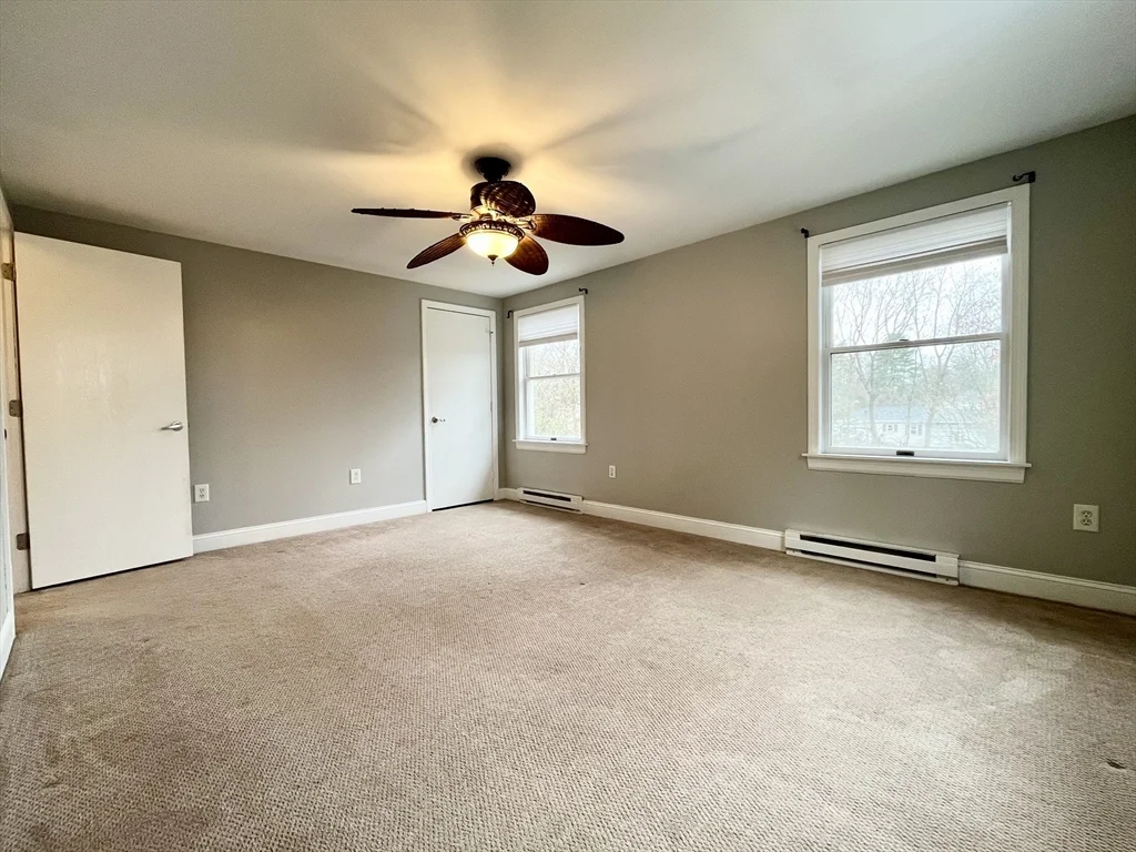 11 Jones Landing, Walpole