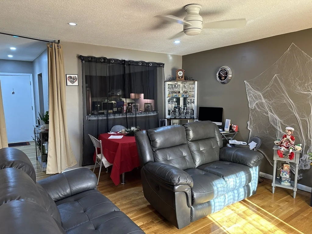 114 Nahant St, Diamond District