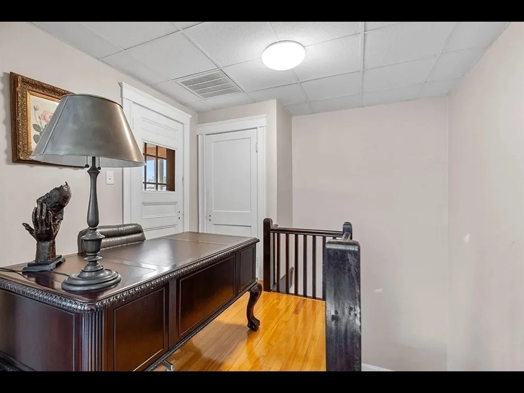 24 Lincoln St, North Andover